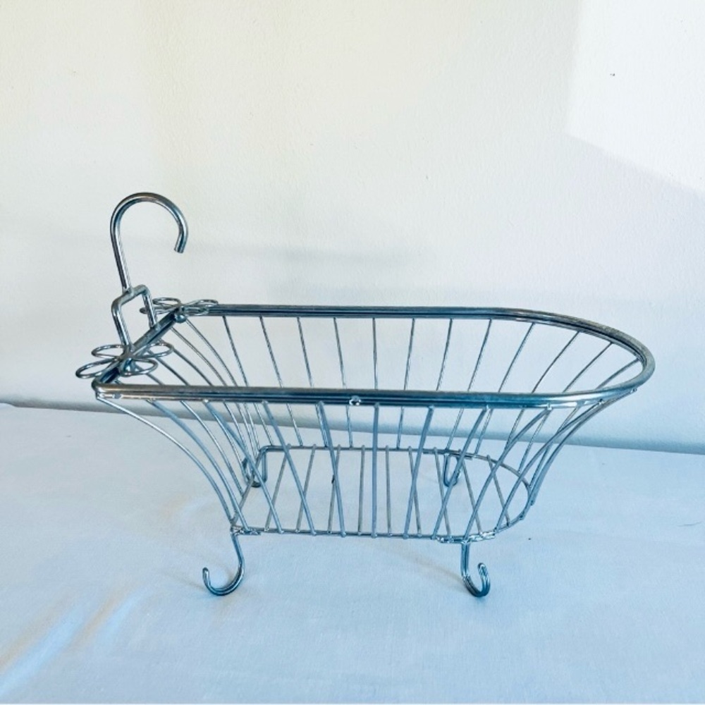 Silver Wire Claw Foot Vintage Style Bathtub Display Caddy
